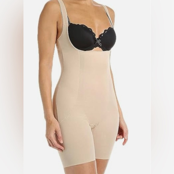 Miracle Suit ‘Back Magic’ Shapewear Shaper Bodysuit, Size Small NWT Nude Color - Picture 3 of 11